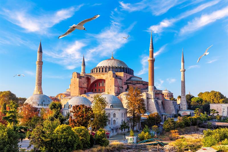 Fetihle Açılan
