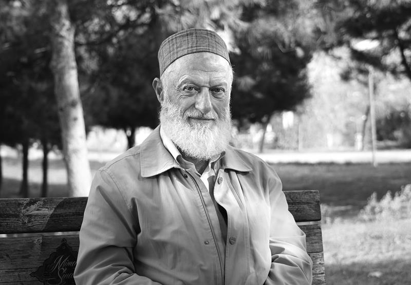 Zafer Sungur: Sadıklarla Beraber Olmak Gerek