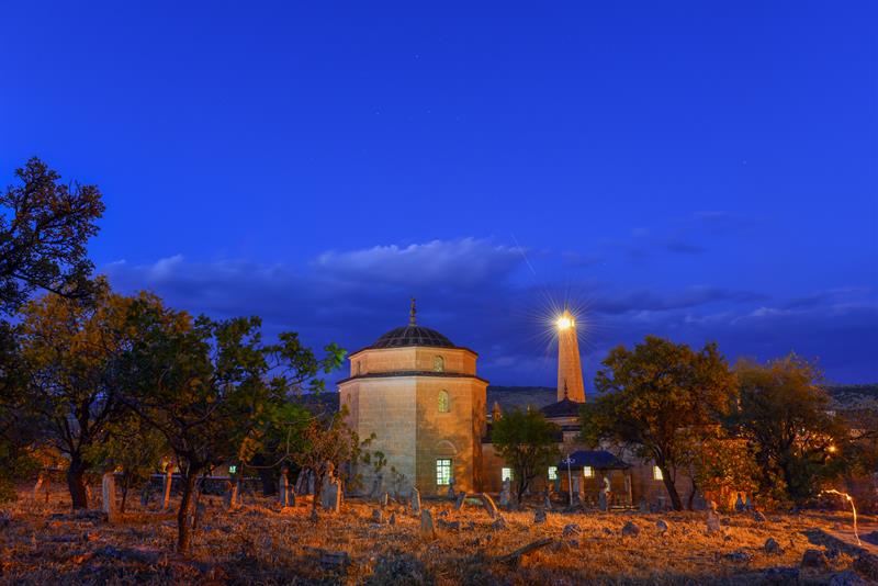 Dünya Ahiretin Aynasıdır