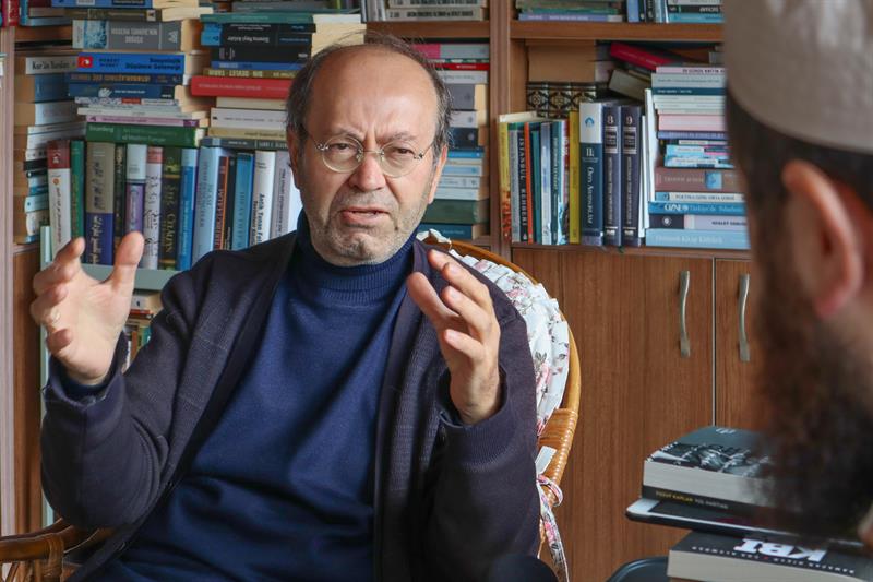 Yusuf Kaplan: İnsanlığın Haysiyetini Sadece Müslümanlar Koruyabilir