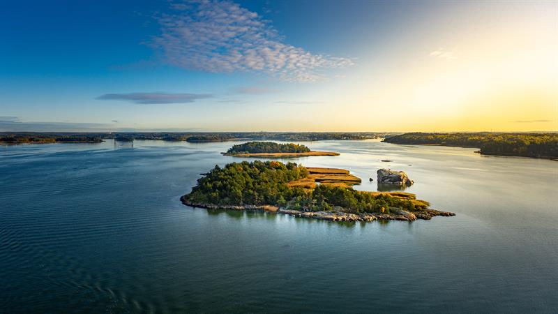 Aziz Ve Celil Olan Allah’a Muhtacız