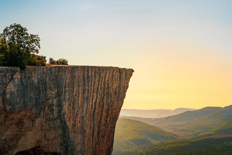 Sünnet-i Seniyye Uğrunda Bidatlerden Sakınmak