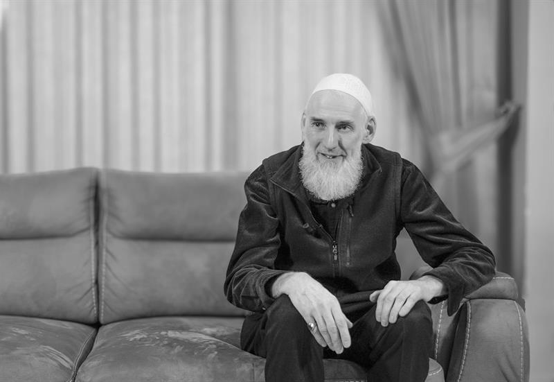 Muhammed Emin Potts: Ortadaki Kişi, Galiba Mübarek Adam Sensin