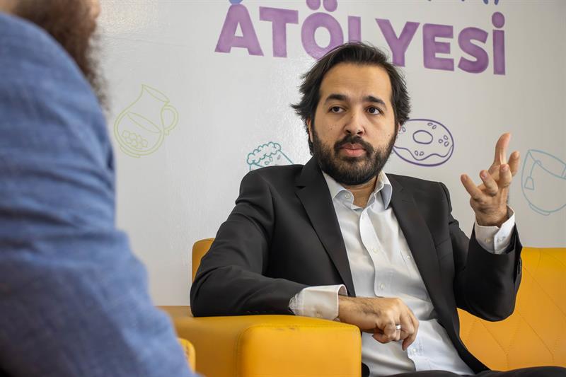 Psikolog Dr. Emre Özdemir: Dijital Çağın En Önemli Unsuru Denge