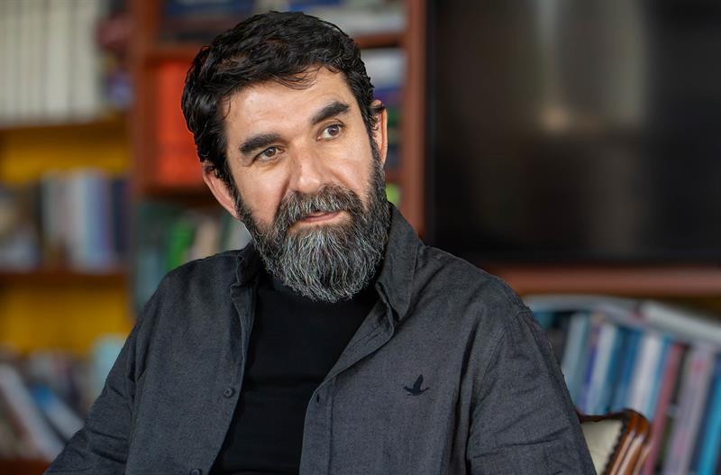 Serdar Tuncer: İslam’la Kurtulmaya Çalış