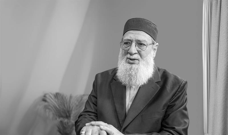 Ali Işık: Bize İnsanın Ne Olduğunu Gösterdiler